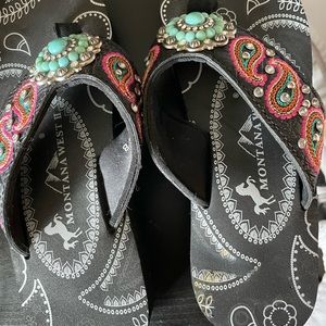 Pretty Western sandals